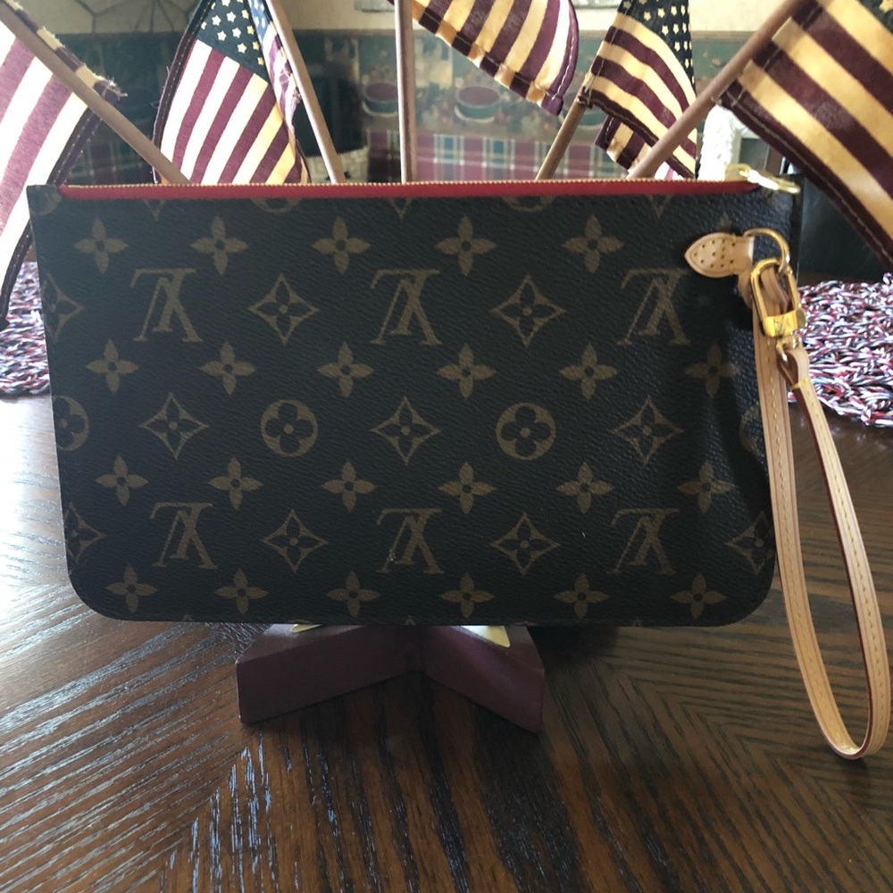 New Louis Vuitton clutch